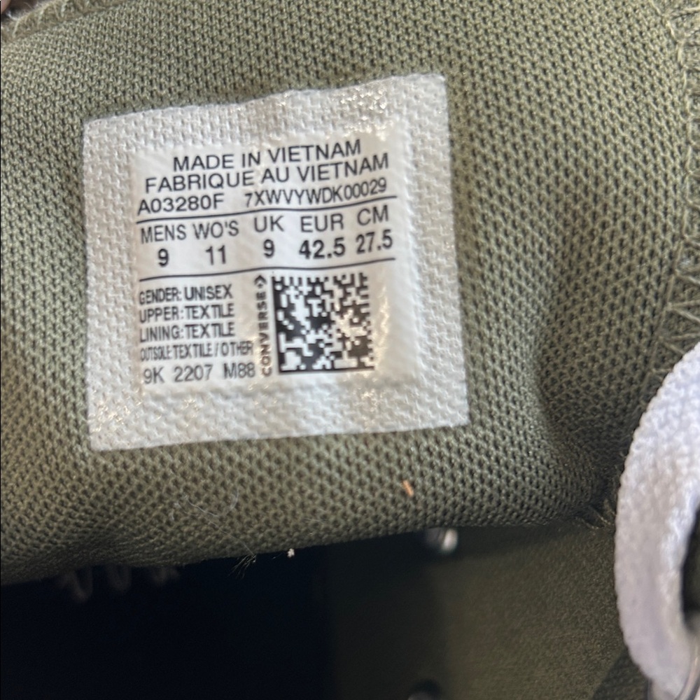 Women’s size 11 Converse Chuck Taylor All Star High 'Herringbone - Utility' - Picture 10 of 14